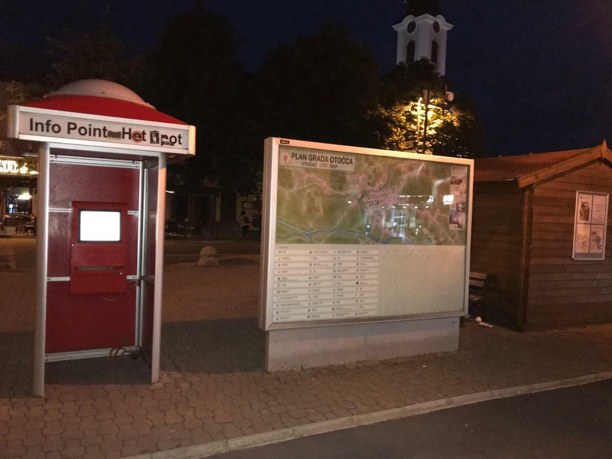Apartman Kristina - Self Check In & Check Out Otočac المظهر الخارجي الصورة